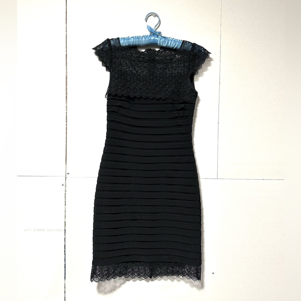 Adrianna Papell Black Dress